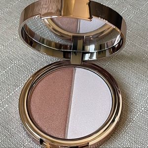 ELF X Heart Defensor Coffee n Cream Highlighter Duo